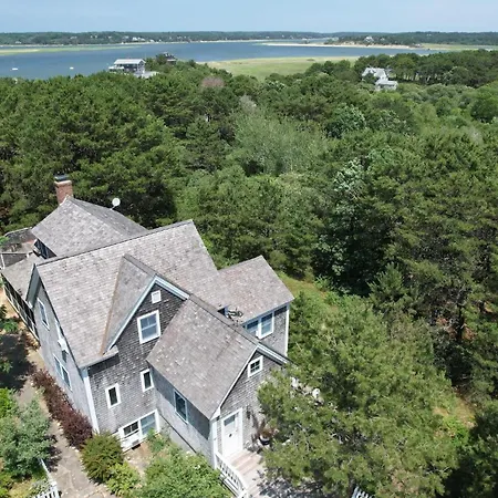 Water Views Great Lt Island Location! Vila